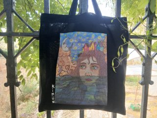 Totebag con ilustración original KIMUN