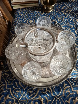 Juego de vajilla vintage con flores