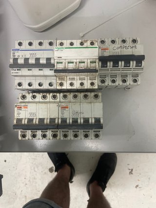 Interruptores Magnetotérmicos Tetrapolares