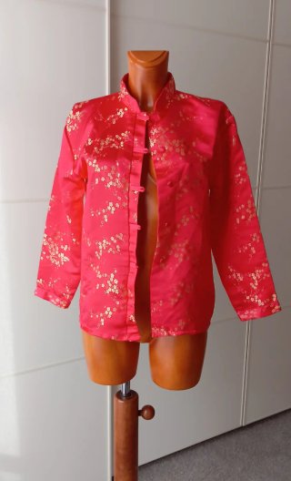 Camisa estilo japonés con estampado floral