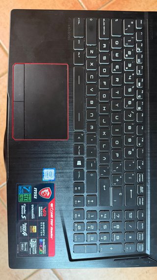 MSI GE63VR 7RF Raider i7-7700HQ GTX 1070 8GB