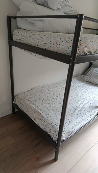 Litera Ikea + colchones + nórdicos + almohadas