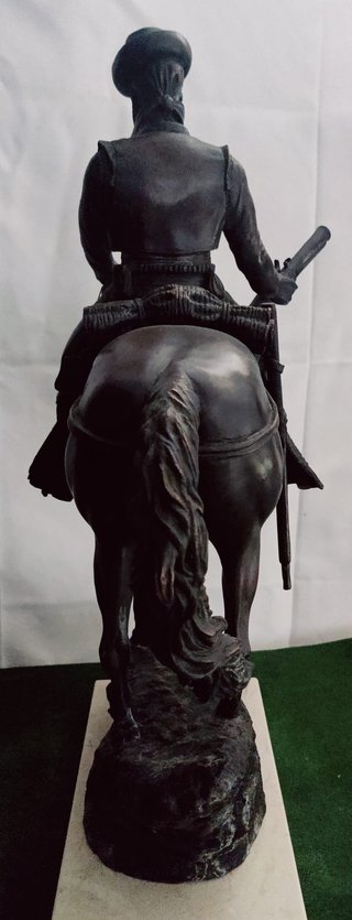 Escultura Bronce Bandolero a Caballo
