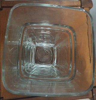 Jarrón de cristal cuadrado