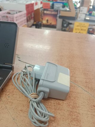 CONSOLA NINTENDO DSI XL CON CARGADOR