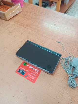 CONSOLA NINTENDO DSI XL CON CARGADOR