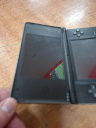 CONSOLA NINTENDO DSI XL CON CARGADOR
