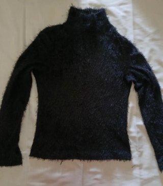 Jersey peluche cuello alto negro