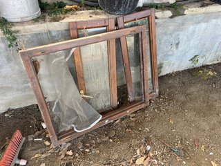 Ventana de madera antigua