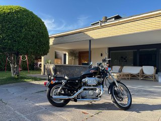 Harley-Davidson Negra