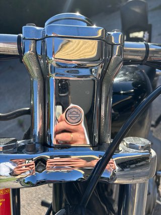 Harley-Davidson Negra