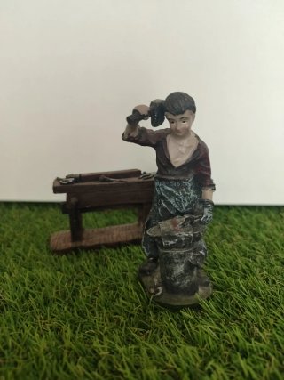 Figuras Belén herrero y yunque