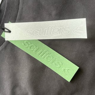 Camiseta Scuffers Negra Talla S no es la L aunque