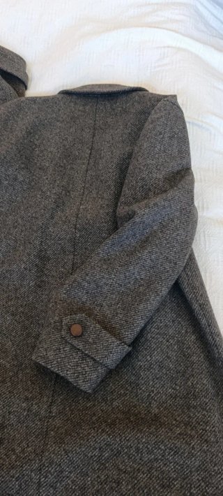 Vendo abrigo gris.