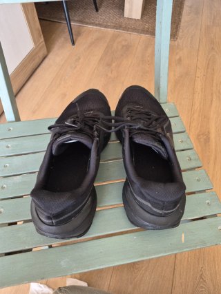 Zapatillas Nike Performance Negras Downshifter 14