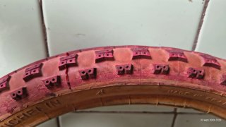 Cubierta BMX 20 Roja Michelin