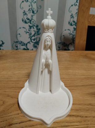 Virgen de Fátima con corona y rosario