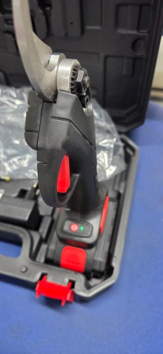Tijeras podar eléctricas NUEVA 2 baterías
