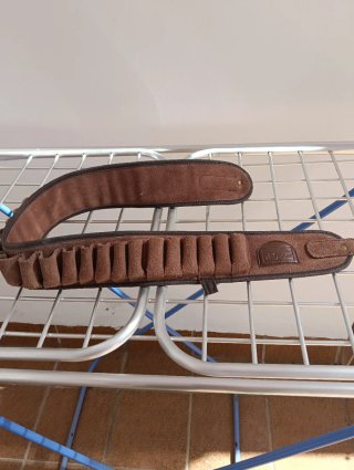 Canana de cuero para cartuchos