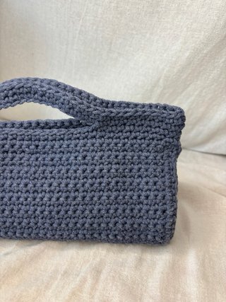 Borsa bauletto uncinetto blu in cotone