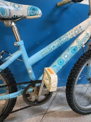 Bicicleta infantil 5-8 años aprox