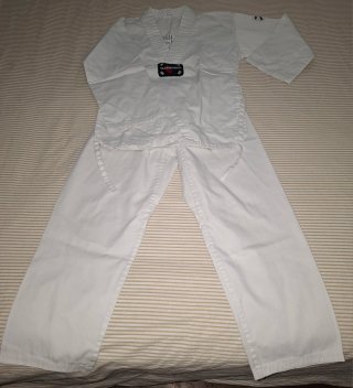 Dobok taekwondo 140 cms 9/10 años aprox.