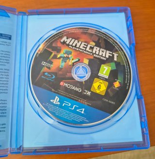 Lote de 8 Juegos PS4 (Spider-Man, Crash, LEGO, Cal