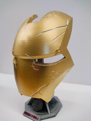 Máscara Iron Man + Stand