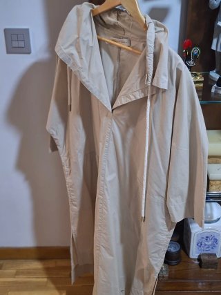 Vestido Beige, tela de gabardina , recto con cuell