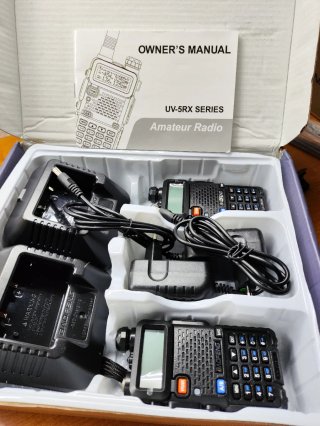 2 Emisoras Baofeng UV-5R 8W. NUEVAS