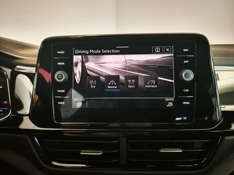 Volkswagen T-Roc 2022, foto 40