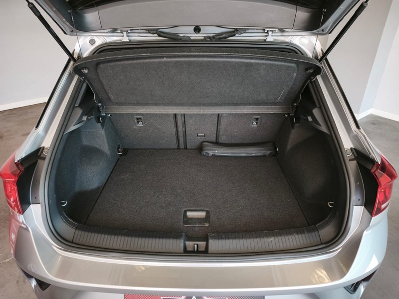Volkswagen T-Roc 2022, foto 49