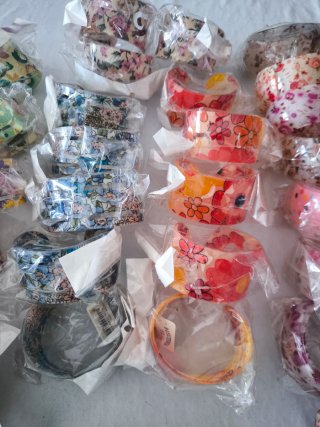 108 Pulseras nuevas de acetato diferentes tonalida