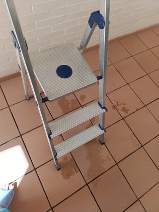 Escalera aluminio 1,35m x 0,40m