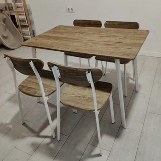 Mesa y 4 Sillas Madera Rústica