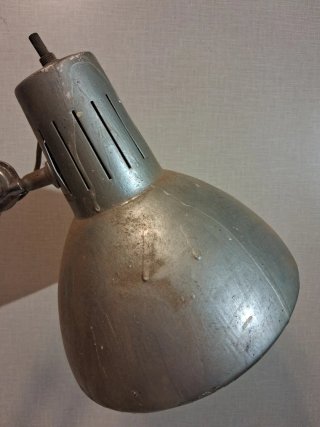Lámpara de mesa Fase Metálica