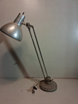 Lámpara de mesa Fase Metálica