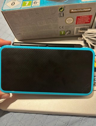Nintendo New 2DS XL + giochi + scatola + caricatore