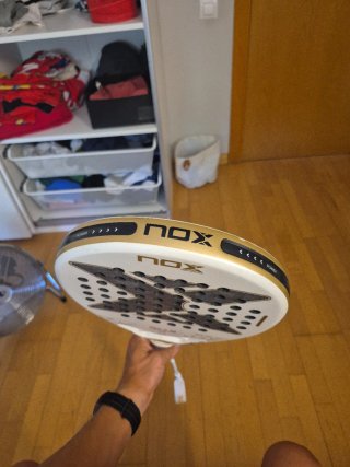 Pala de pádel NOX AT10 Genius 12K