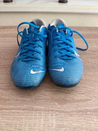 Botines Nike Fútbol Talla 35.5