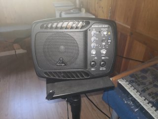 2 Altavoces Behringer Eurolive B105D