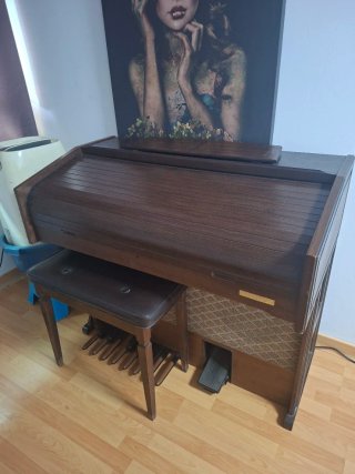 Órgano electrónico Elka
