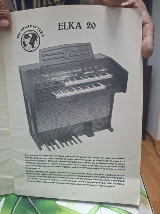 Órgano electrónico Elka