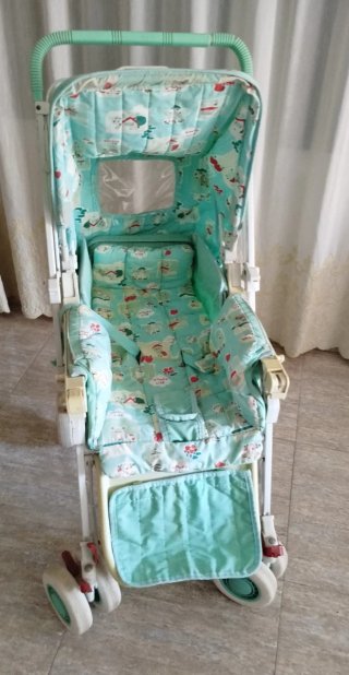 Silleta de bebé con estampado infantil