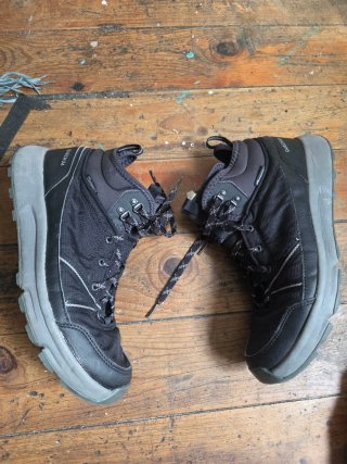 Botas Quechua Hombre Negras y Grises