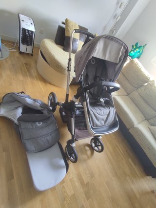 Bugaboo Fox Silla y Capazo Gris