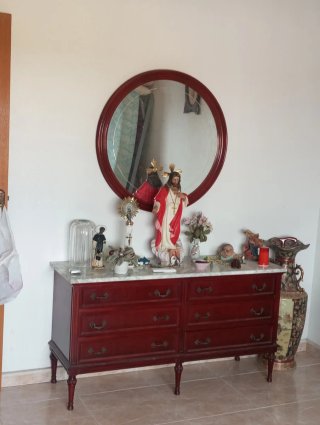 Armario antiguo de madera