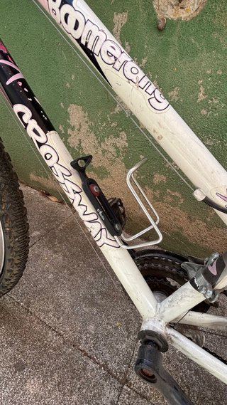 Bicicleta rosa y blanca
