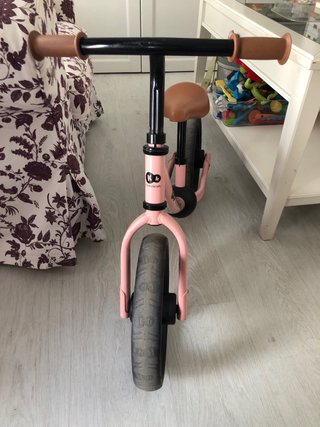 Bicicleta de equilibrio Kinderkraft rosa