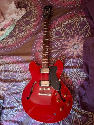 Epiphone Dot Cherry Guitarra